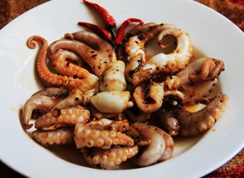 nhà hàng hải sản hạ long